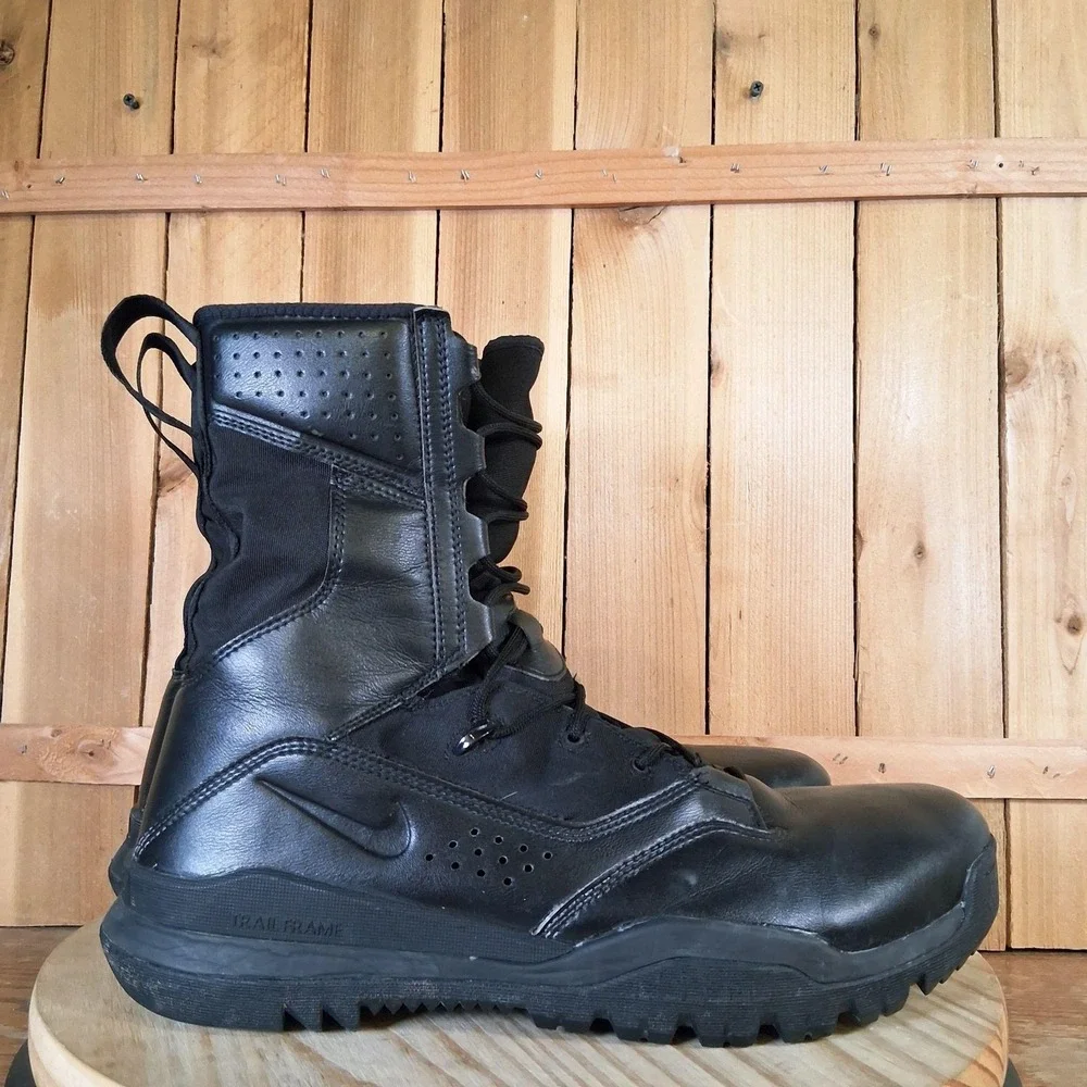 Nike SFB Field 2 8